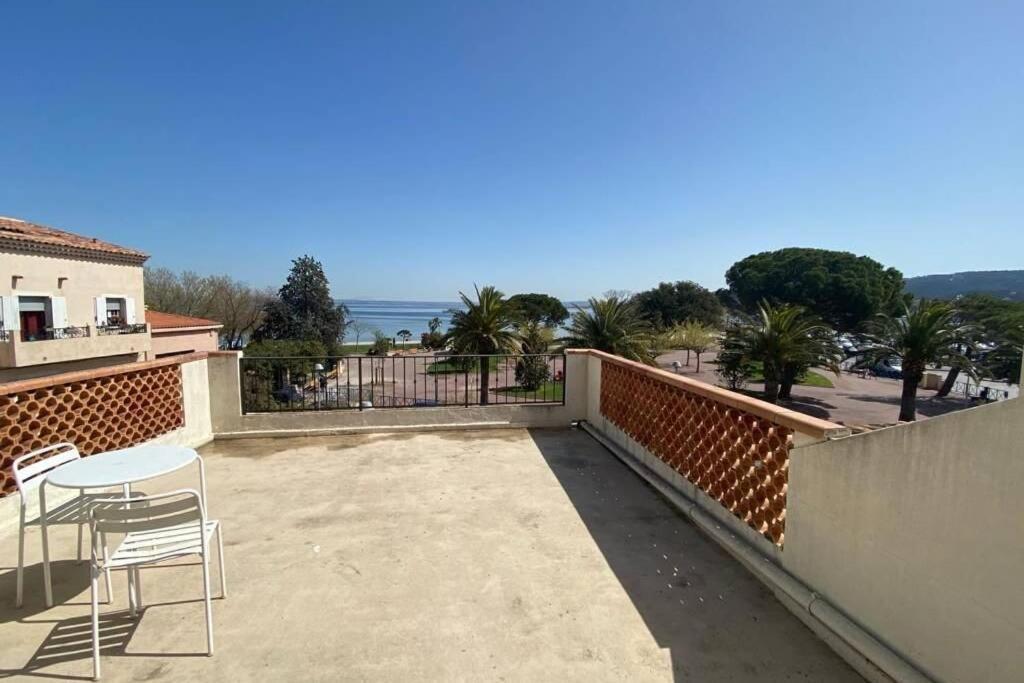 Martigues Appartement Buitenkant foto
