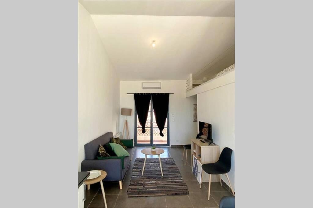Martigues Appartement Buitenkant foto